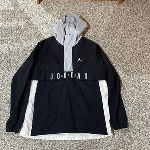Nike air Jordan windbreaker pullover